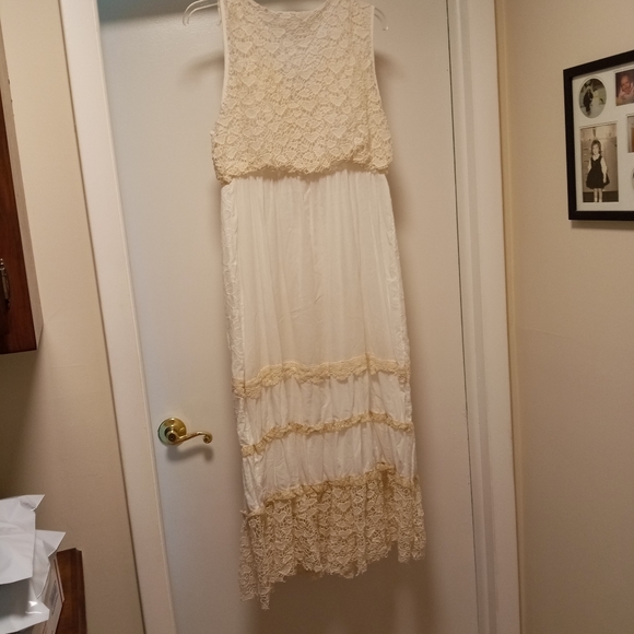 White Lace Cutout Embroidered Sleeveless Maxi Dress w/ Tassels made in Italy - Picture 12 of 14